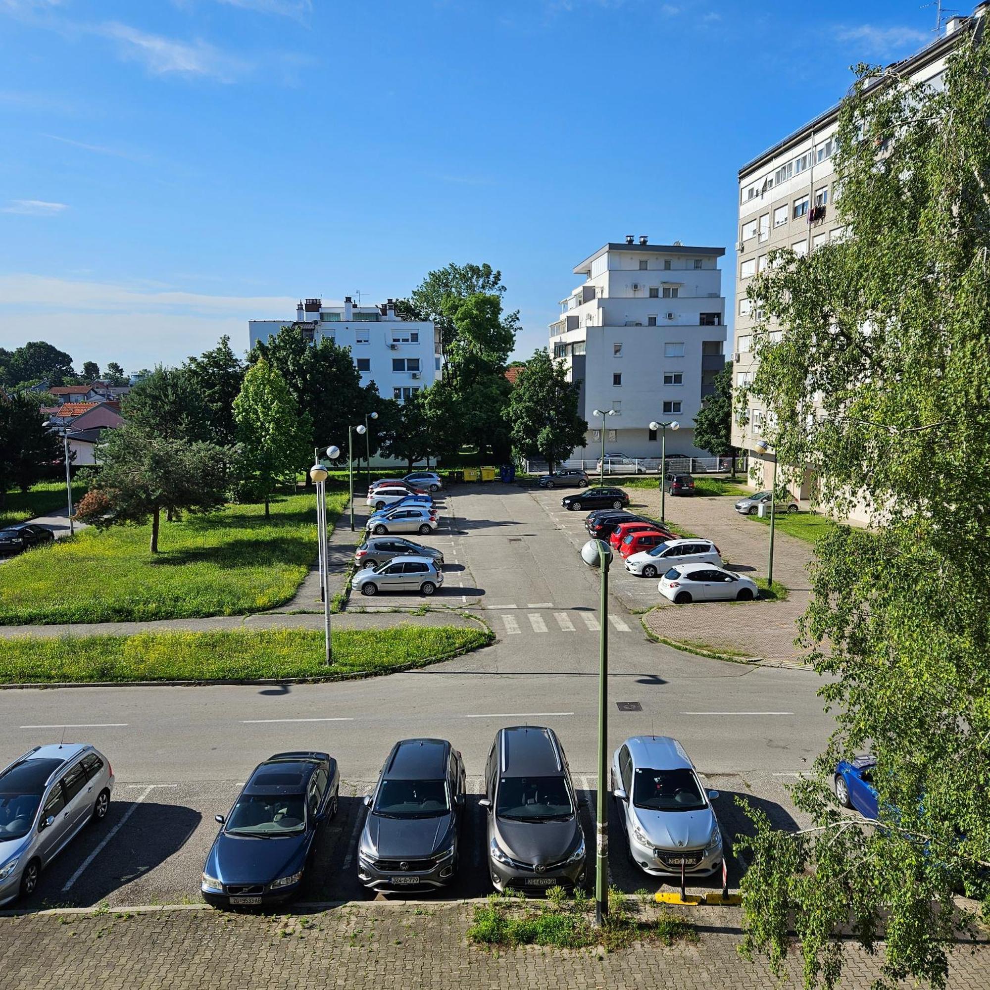 Apartman Dory Загреб Екстериор снимка